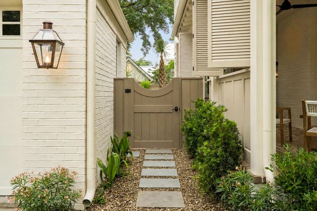 1323 Wayne Street, Mount Pleasant, SC 29464