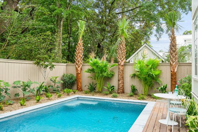 1323 Wayne Street, Mount Pleasant, SC 29464
