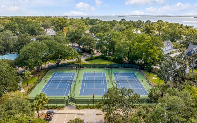 1323 Wayne Street, Mount Pleasant, SC 29464