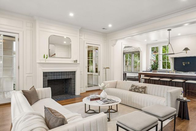 1323 Wayne Street, Mount Pleasant, SC 29464