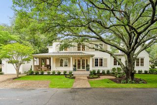 1323 Wayne Street, Mount Pleasant, SC 29464