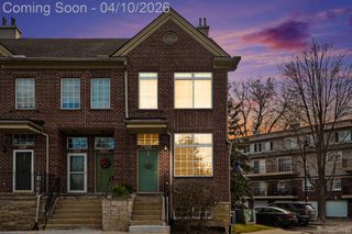 1456 Silverbrook Ridge Drive, Walled Lake, MI 48390