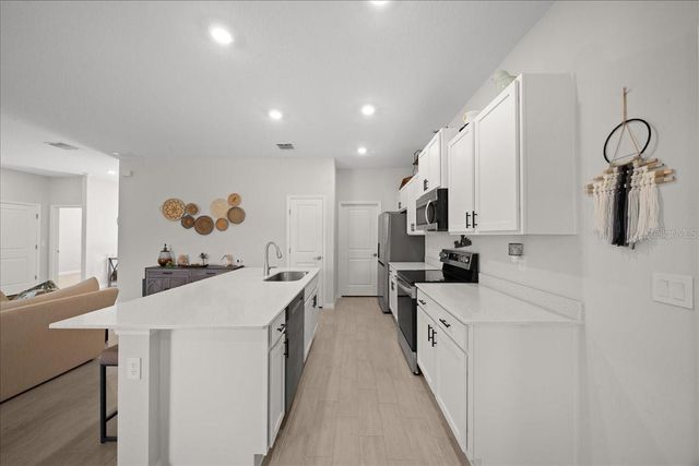 16195 SW 48TH CIRCLE, Ocala, FL 34473