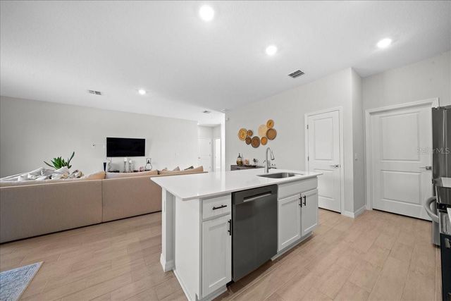 16195 SW 48TH CIRCLE, Ocala, FL 34473