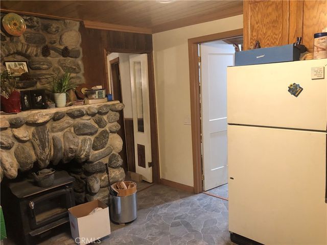 9112 Torrey Pines Road, Forest Falls, CA 92339