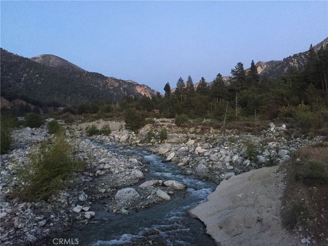 9112 Torrey Pines Road, Forest Falls, CA 92339