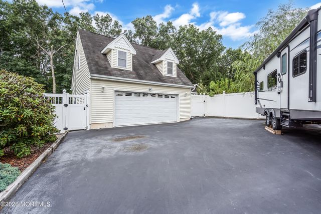 143 Lakewood Avenue, Lanoka Harbor, NJ 08734