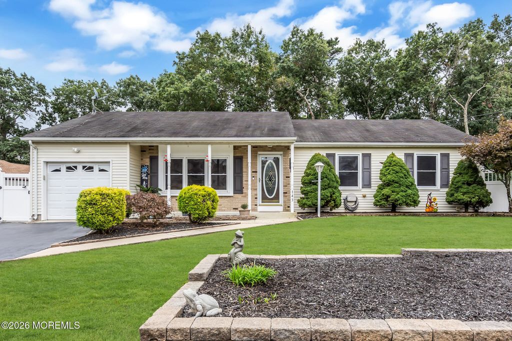 143 Lakewood Avenue, Lanoka Harbor, NJ 08734