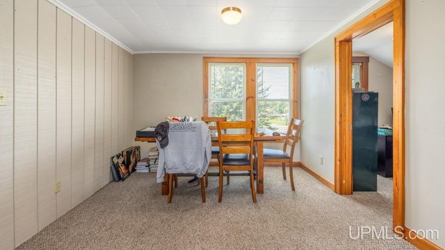 1305 W B Street, Iron Mountain, MI 49801