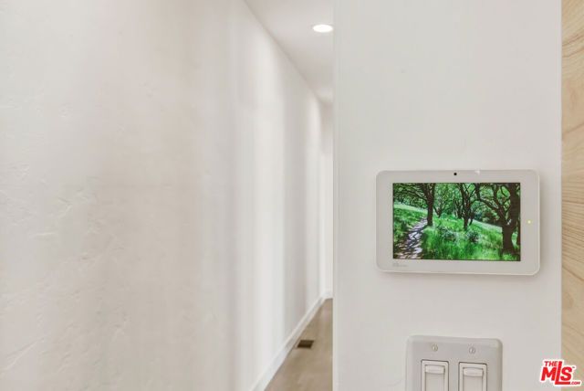 3429 Edgehill Drive 1, Los Angeles, CA 90018