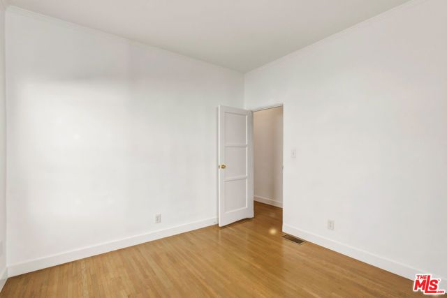 3429 Edgehill Drive 1, Los Angeles, CA 90018