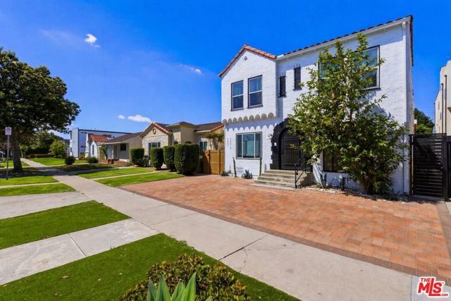 3429 Edgehill Drive 1, Los Angeles, CA 90018