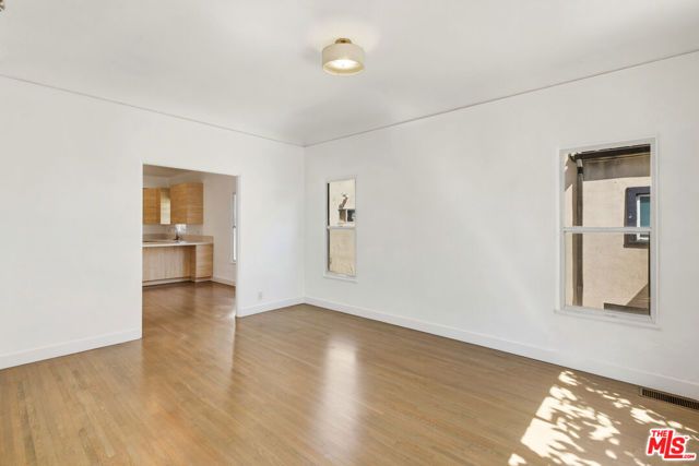 3429 Edgehill Drive 1, Los Angeles, CA 90018