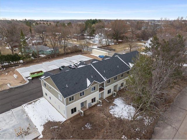 425 W 8th Street #22, New Richmond, WI 54017