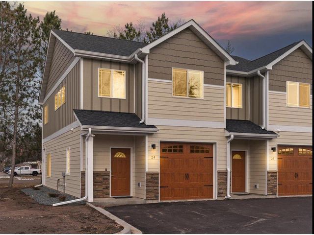 425 W 8th Street #22, New Richmond, WI 54017