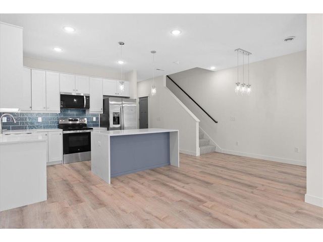 425 W 8th Street #22, New Richmond, WI 54017