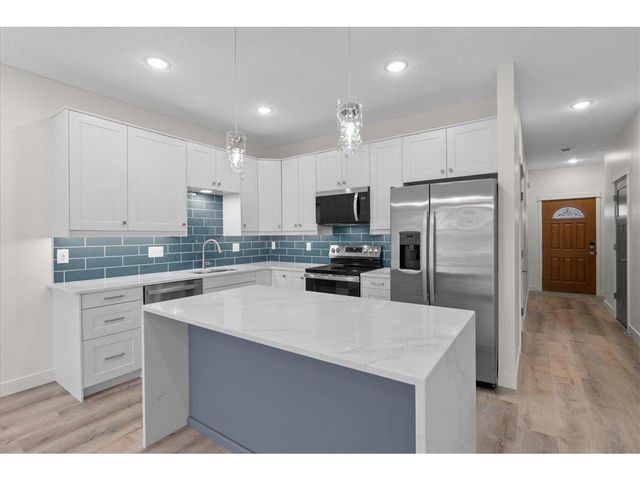 425 W 8th Street #22, New Richmond, WI 54017