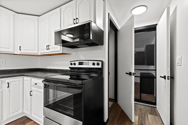 409 EASY STREET, Green Bay, WI 54311