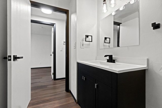 409 EASY STREET, Green Bay, WI 54311