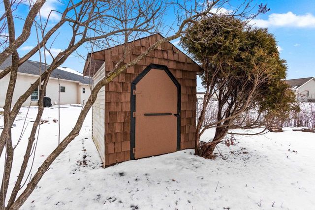 409 EASY STREET, Green Bay, WI 54311