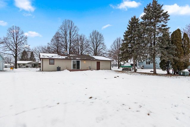 409 EASY STREET, Green Bay, WI 54311