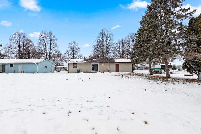 409 EASY STREET, Green Bay, WI 54311