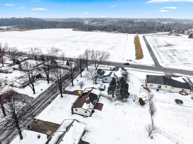 409 EASY STREET, Green Bay, WI 54311