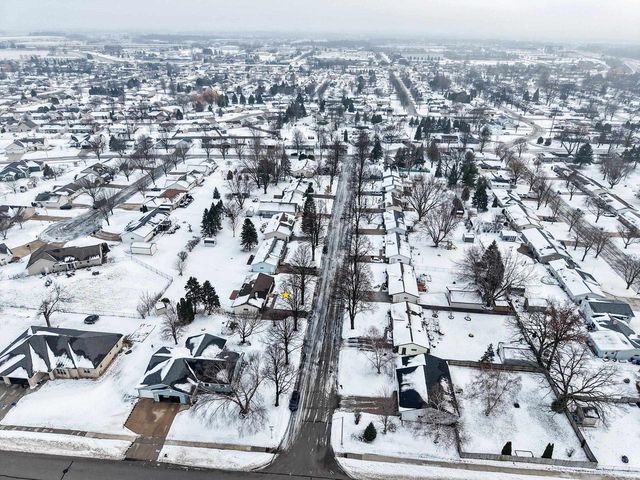 409 EASY STREET, Green Bay, WI 54311