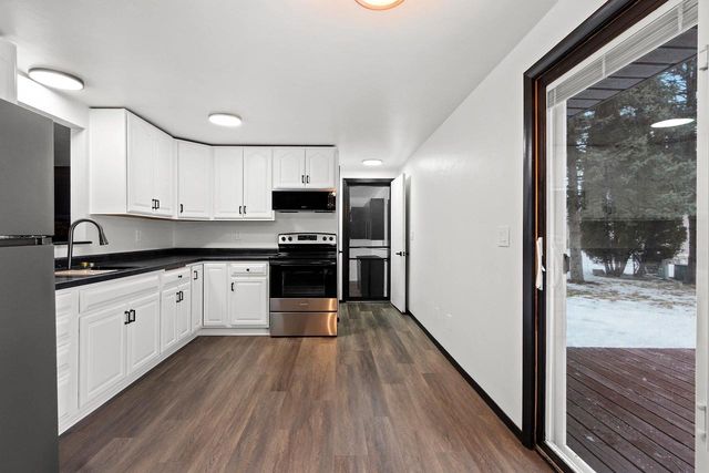 409 EASY STREET, Green Bay, WI 54311