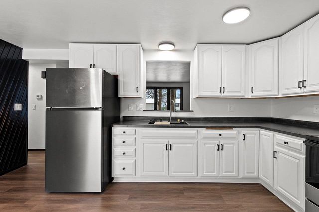 409 EASY STREET, Green Bay, WI 54311