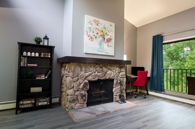 5140 W 102nd Street 304, Bloomington, MN 55437