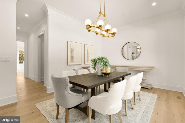 9105 SEVEN LOCKS RD, Bethesda, MD 20817