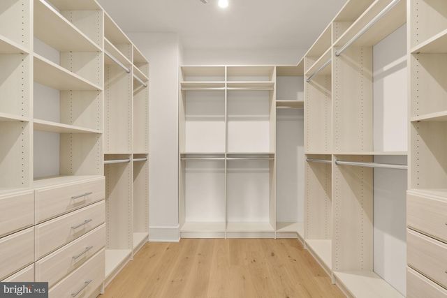 9105 SEVEN LOCKS RD, Bethesda, MD 20817