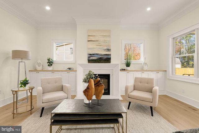 9105 SEVEN LOCKS RD, Bethesda, MD 20817