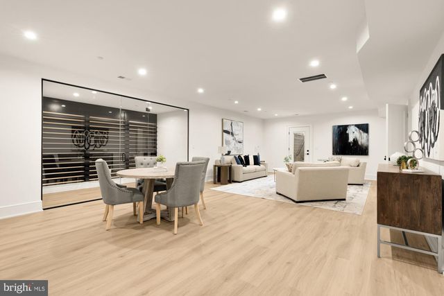 9105 SEVEN LOCKS RD, Bethesda, MD 20817