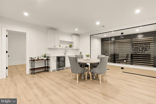 9105 SEVEN LOCKS RD, Bethesda, MD 20817