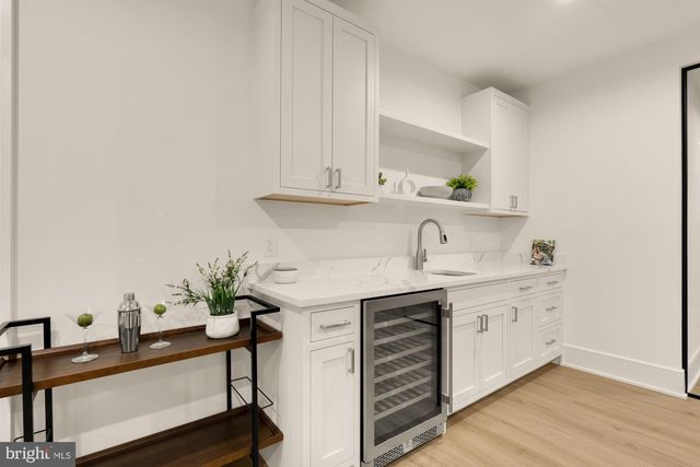 9105 SEVEN LOCKS RD, Bethesda, MD 20817