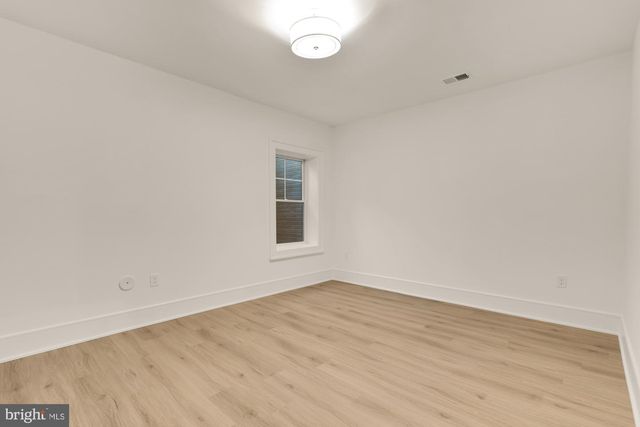 9105 SEVEN LOCKS RD, Bethesda, MD 20817