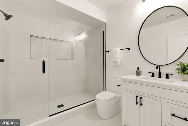 9105 SEVEN LOCKS RD, Bethesda, MD 20817