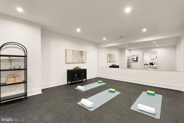 9105 SEVEN LOCKS RD, Bethesda, MD 20817