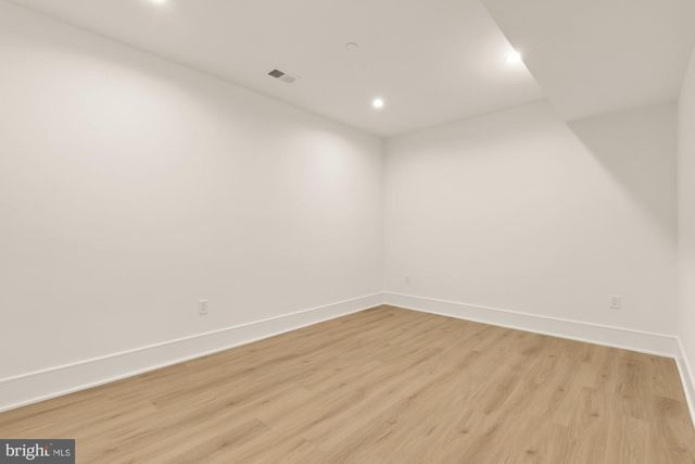 9105 SEVEN LOCKS RD, Bethesda, MD 20817