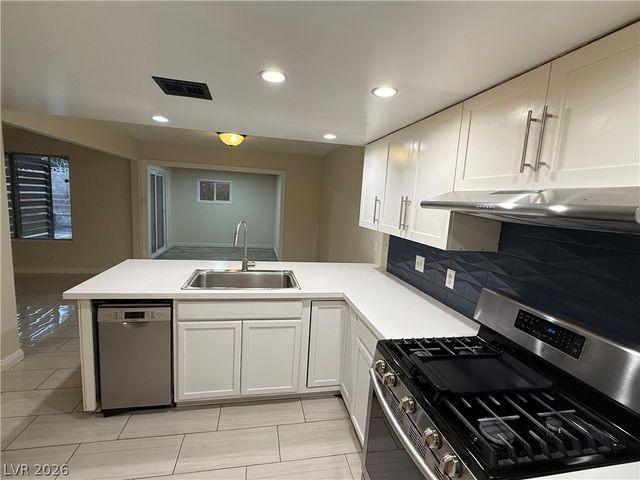 8916 Torcello Drive, Las Vegas, NV 89117