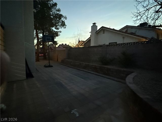 8916 Torcello Drive, Las Vegas, NV 89117