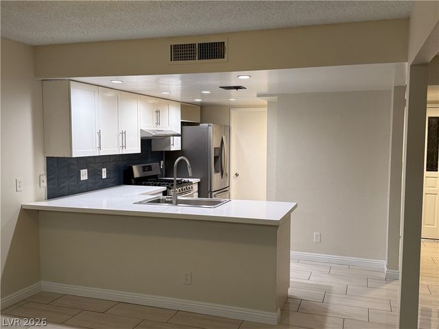 8916 Torcello Drive, Las Vegas, NV 89117