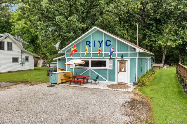146 Algonac Road, Clay Township, MI 48001