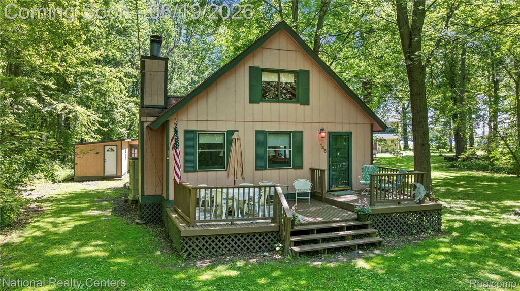 146 Algonac Road, Clay Township, MI 48001