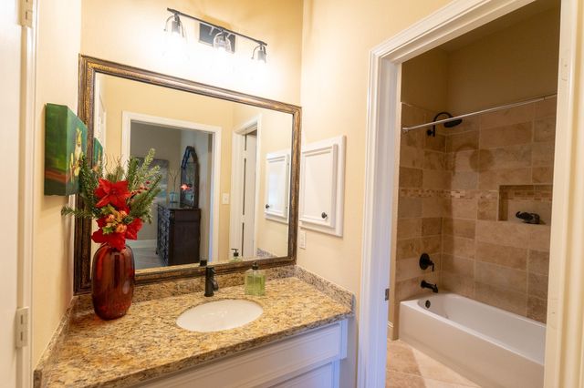 1012 Broad Bay Lane, League City, TX 77573