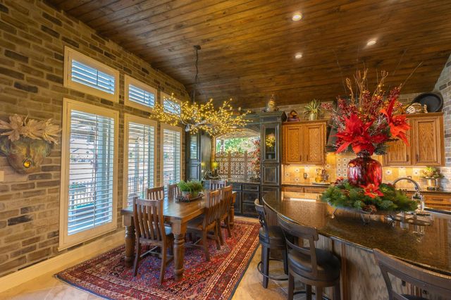 1012 Broad Bay Lane, League City, TX 77573