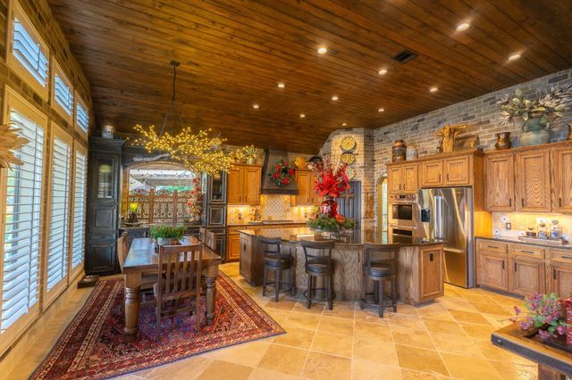 1012 Broad Bay Lane, League City, TX 77573