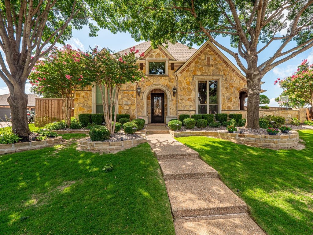 1501 Reata Drive, Carrollton, TX 75010